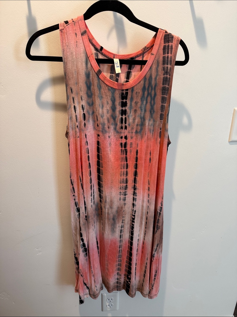 Coral Tie-Dye Sleeveless Tank Top - Women